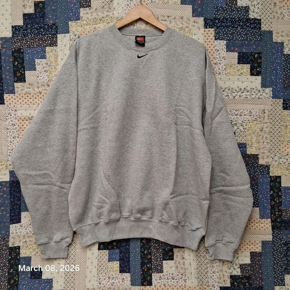 Vintage Deadstock Nike Team Center Swoosh Heather Gray Sweatshirt Size Large Y2K